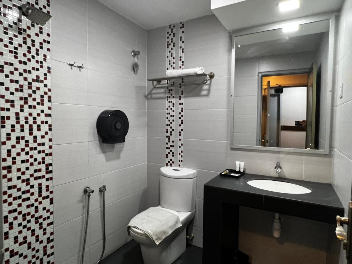 Signature Hotel Kuantan Ngoại thất bức ảnh