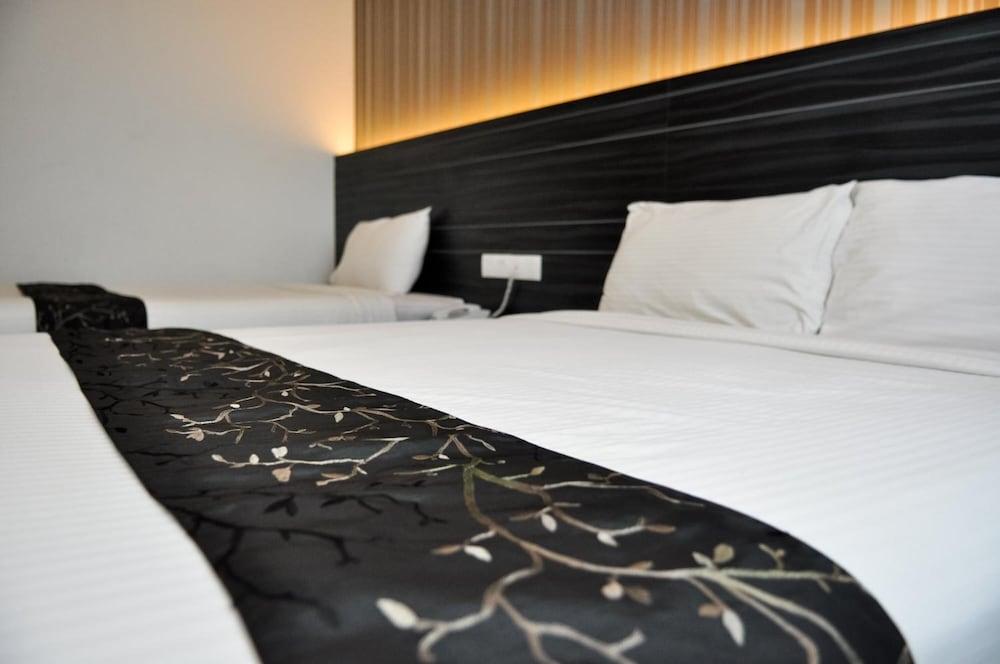 Signature Hotel Kuantan Ngoại thất bức ảnh