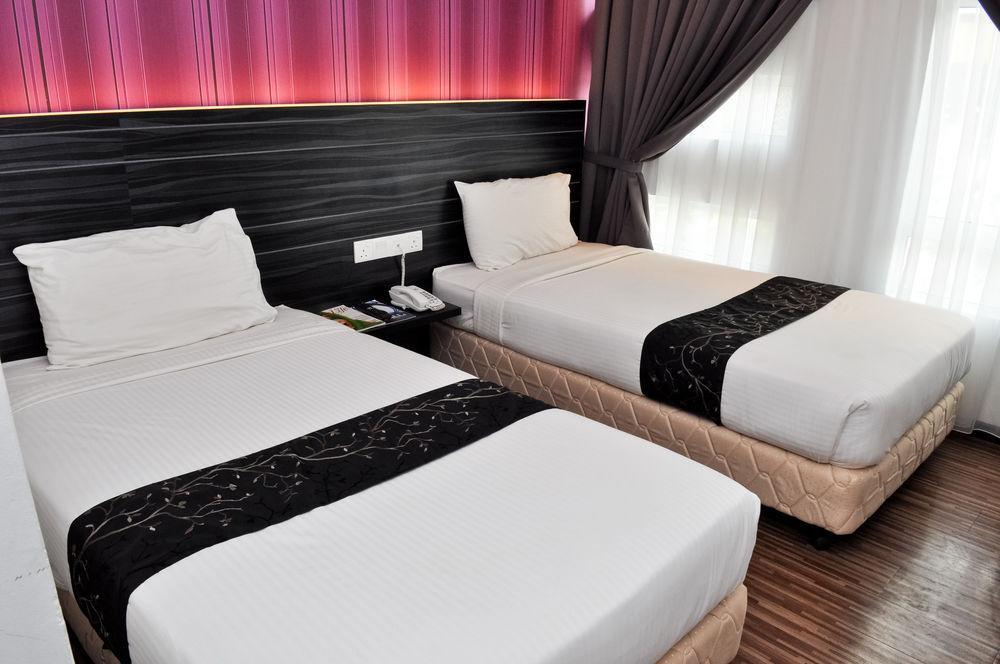 Signature Hotel Kuantan Ngoại thất bức ảnh